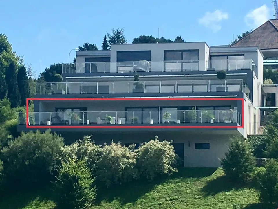 Huge terrace with breathtaking views in a preferred location