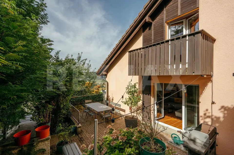 Freistehendes 6½-Zimmer-Einfamilienhaus mit viel Charme und Weitblick zu vermieten