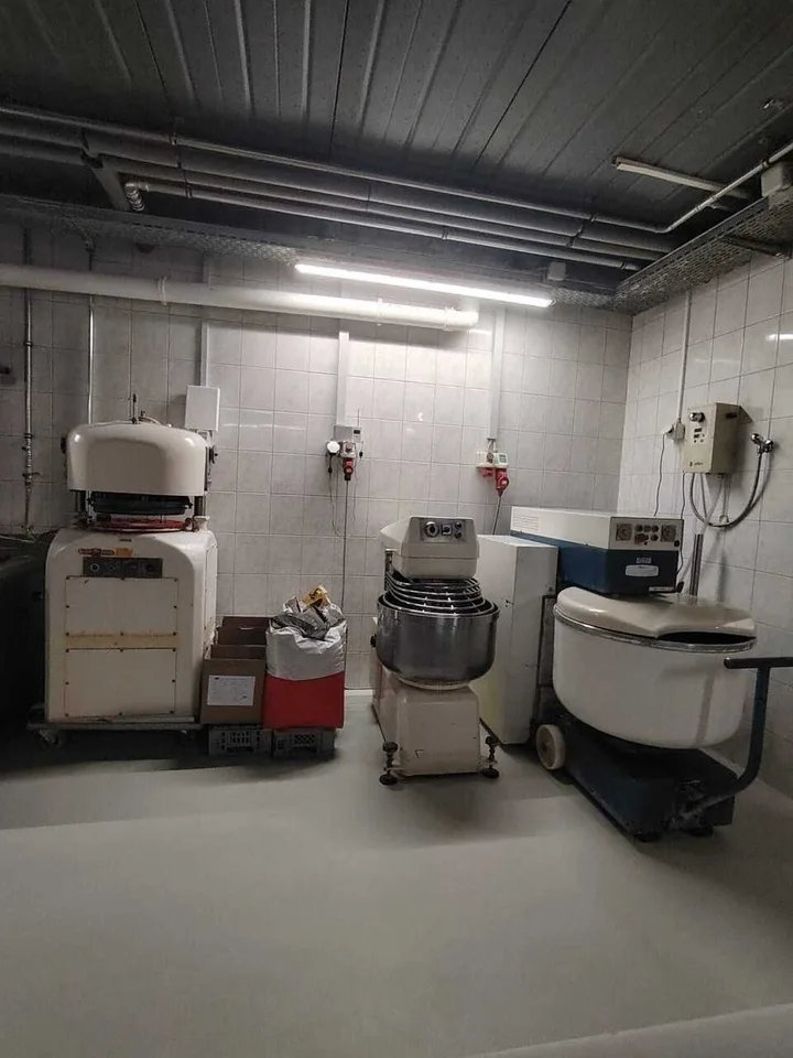Zu verkaufen - Voll ausgestattete Bäckerei / Konditorei in Sion – Foto 15 von 19