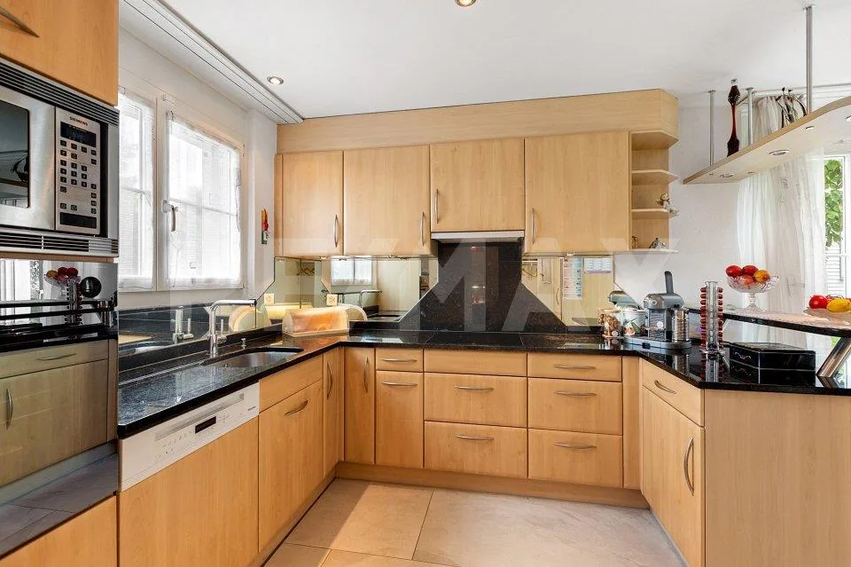 Maison de coin de 5,5 pièces avec beaucoup d'intimité et de vues dégagées – photo 6 sur 13
