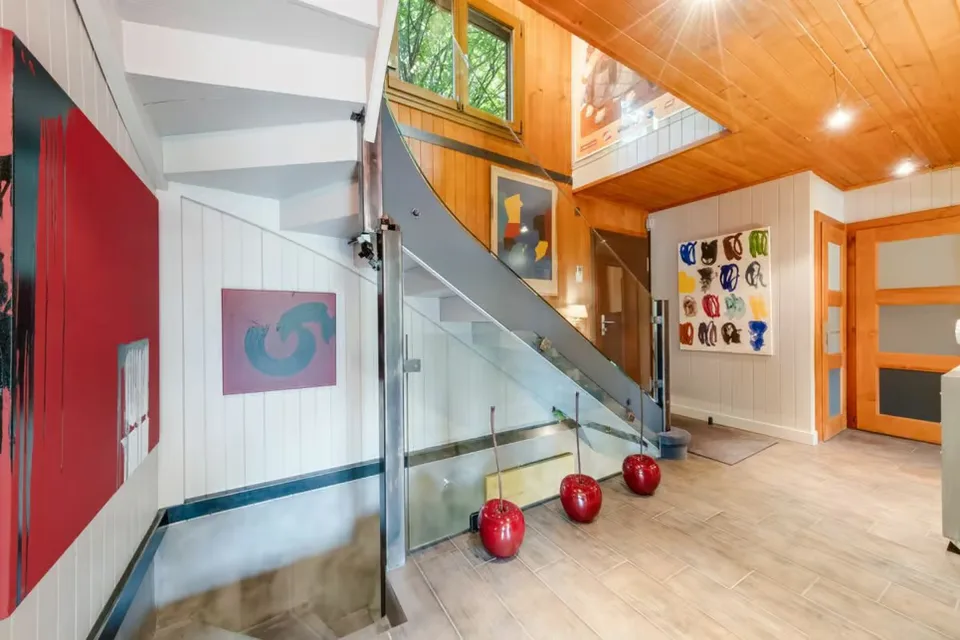 Einzelchalet mit 9 Zimmern, 2012 vollständig renoviert – Foto 7 von 13
