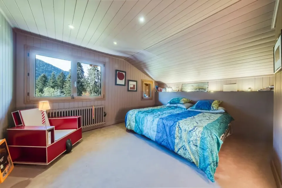 Einzelchalet mit 9 Zimmern, 2012 vollständig renoviert – Foto 12 von 13