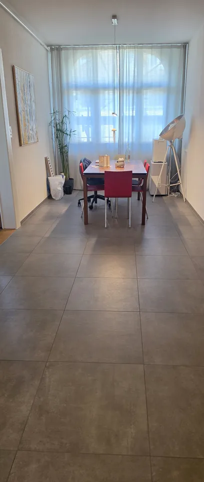 Appartamento 4 stanze con 3 balconi e soffitti alti – foto 4 di 21