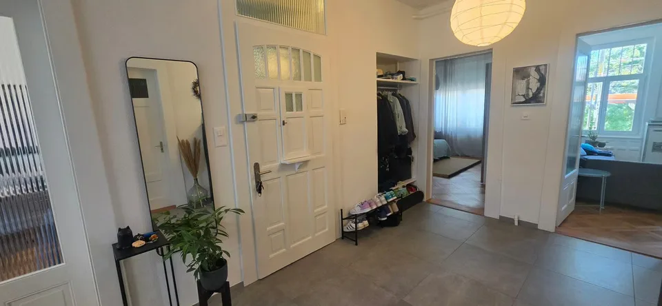 Appartamento 4 stanze con 3 balconi e soffitti alti – foto 3 di 21