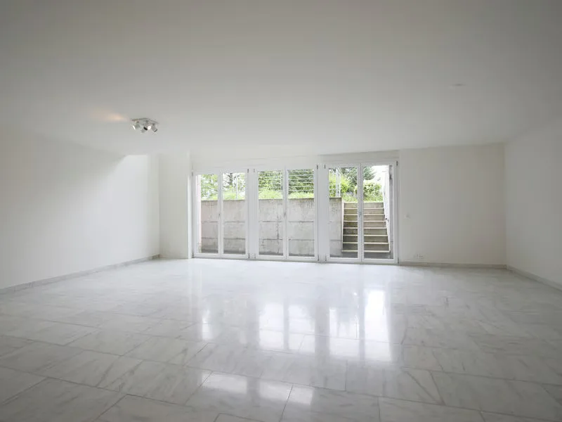 Exklusive 6.5-Zimmer-Wohnung auf zwei Ebenen mit Weitblick in Riehen