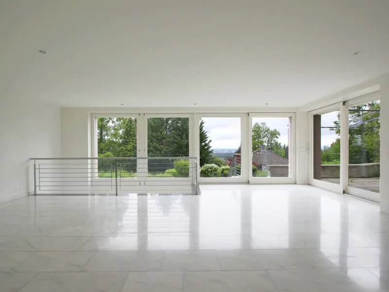 Exklusive 6.5-Zimmer-Wohnung auf zwei Ebenen mit Weitblick in Riehen