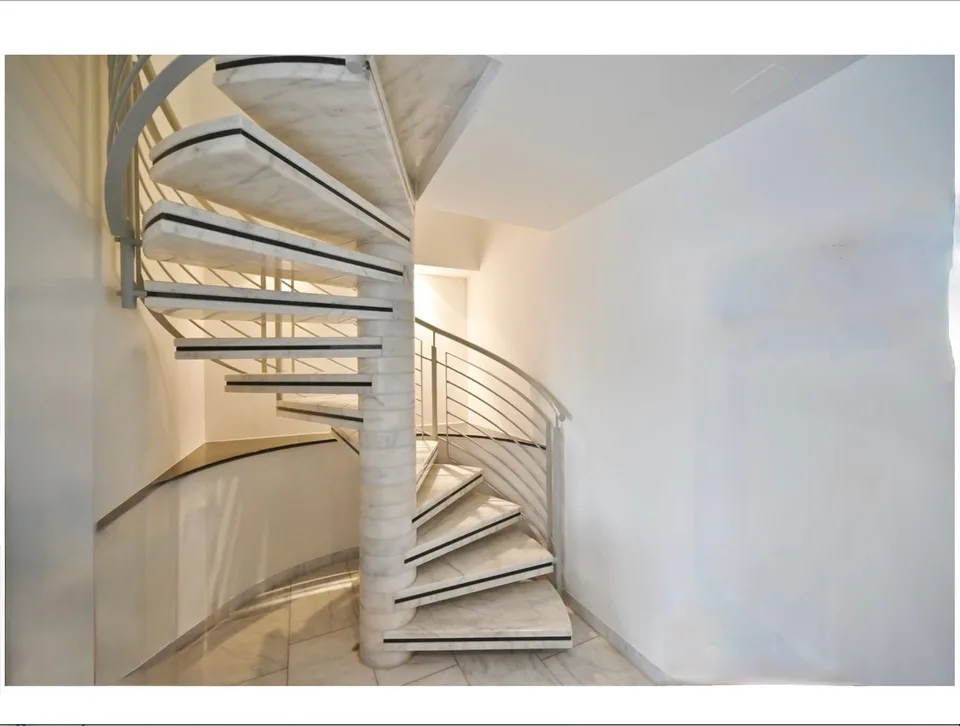 Exklusive 6.5-Zimmer-Wohnung auf zwei Ebenen mit Weitblick in Riehen