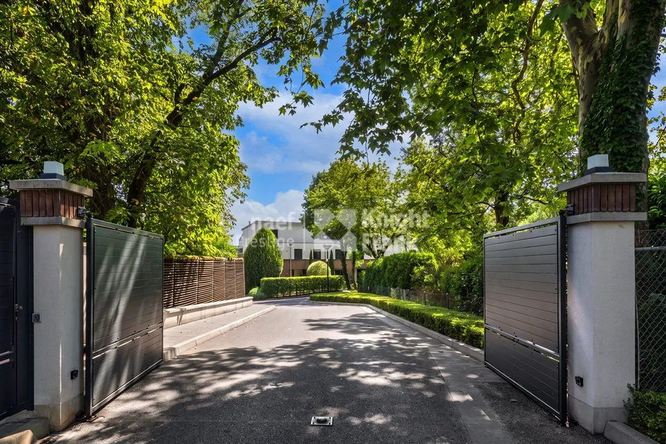 9 Zimmer Einfamilienhaus in Genève – Foto 13 von 13