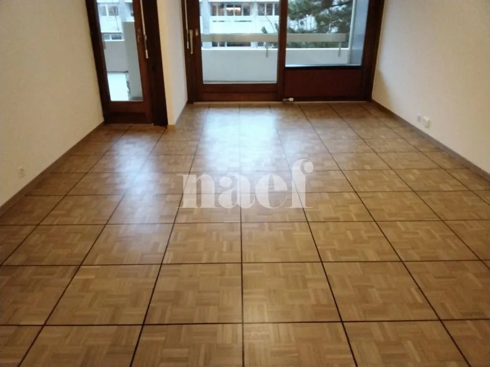 Vier-Zimmer-Wohnung mit innerem Parkplatz in Champel – Foto 25 von 39