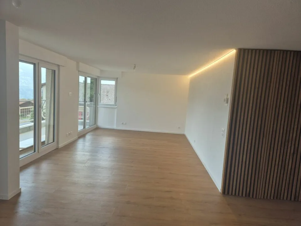 Fully renovated 4.5 room apartment