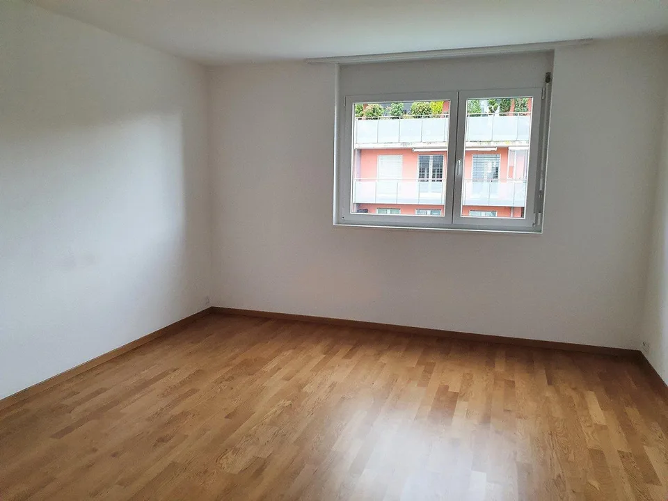 Appartement moderne de 4,5 pièces à louer près du lac