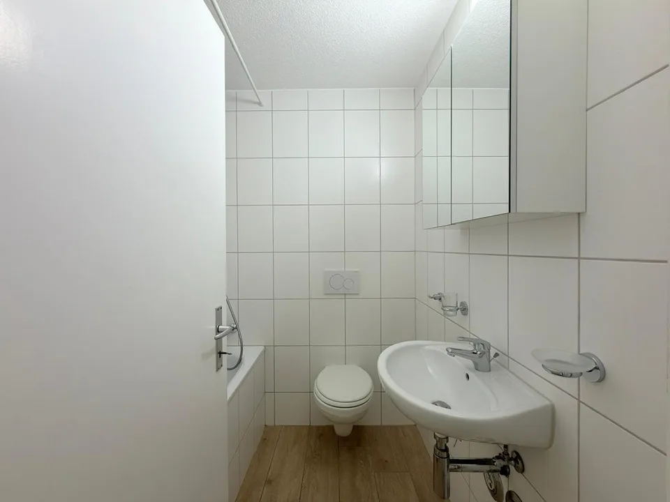 Helle 3.5-Zimmer-Wohnung mit Balkon in Nidau