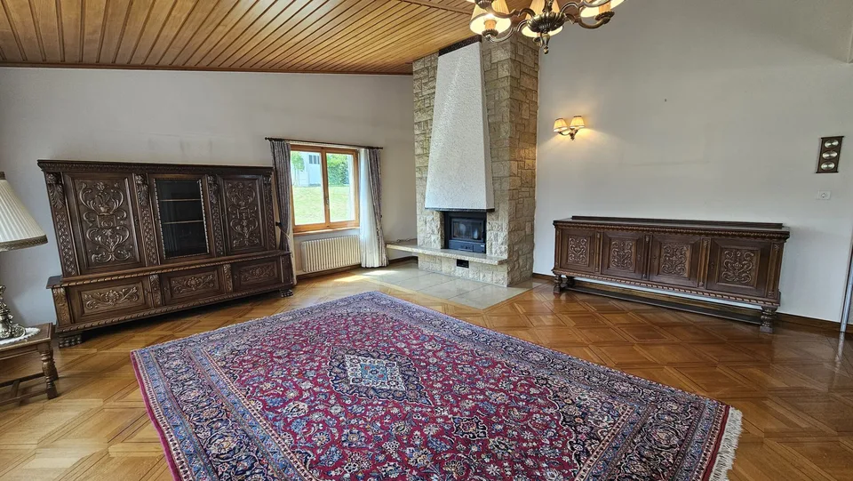 Villa di 9.5 locali in vendita a Glovelier su un ampio terreno – foto 13 di 13