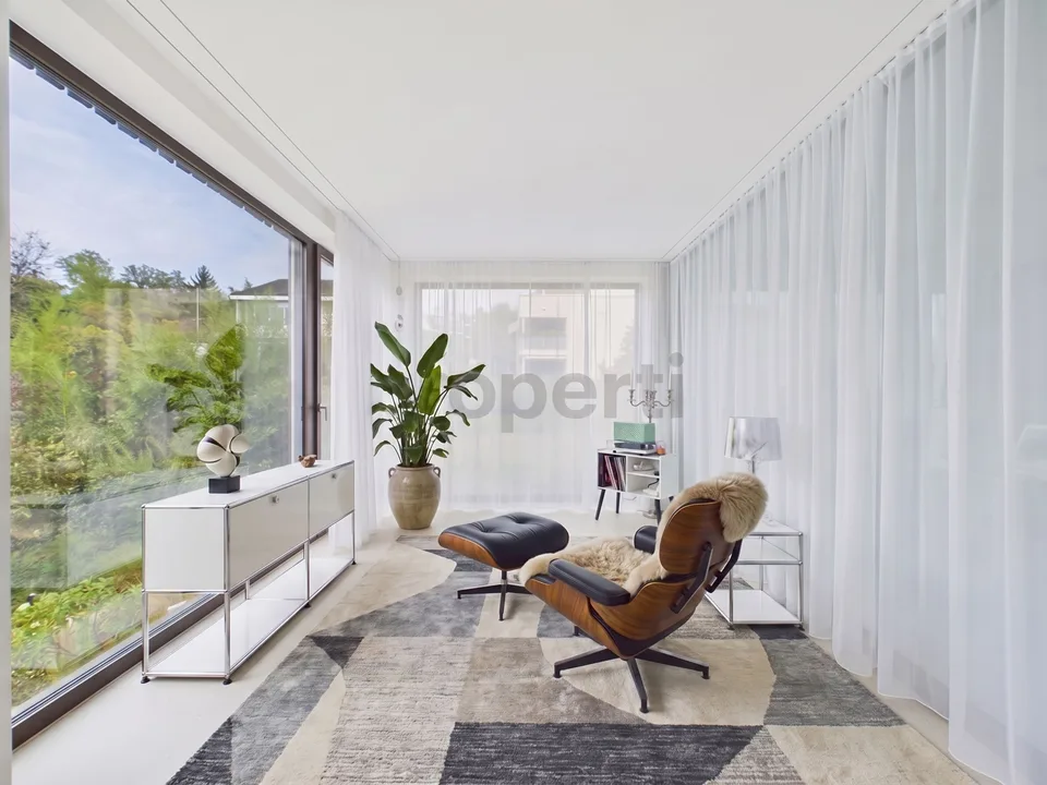 Exklusive 3.5-Zimmer-Wohnung in Binningen mit Loggia & Balkon