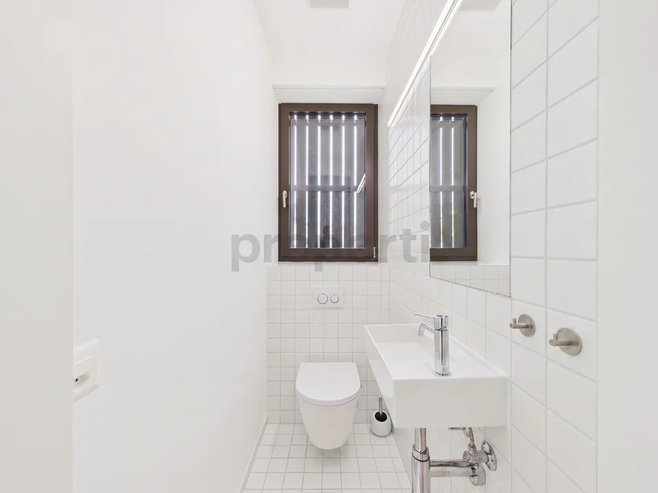 Exklusive 3.5-Zimmer-Wohnung in Binningen mit Loggia & Balkon