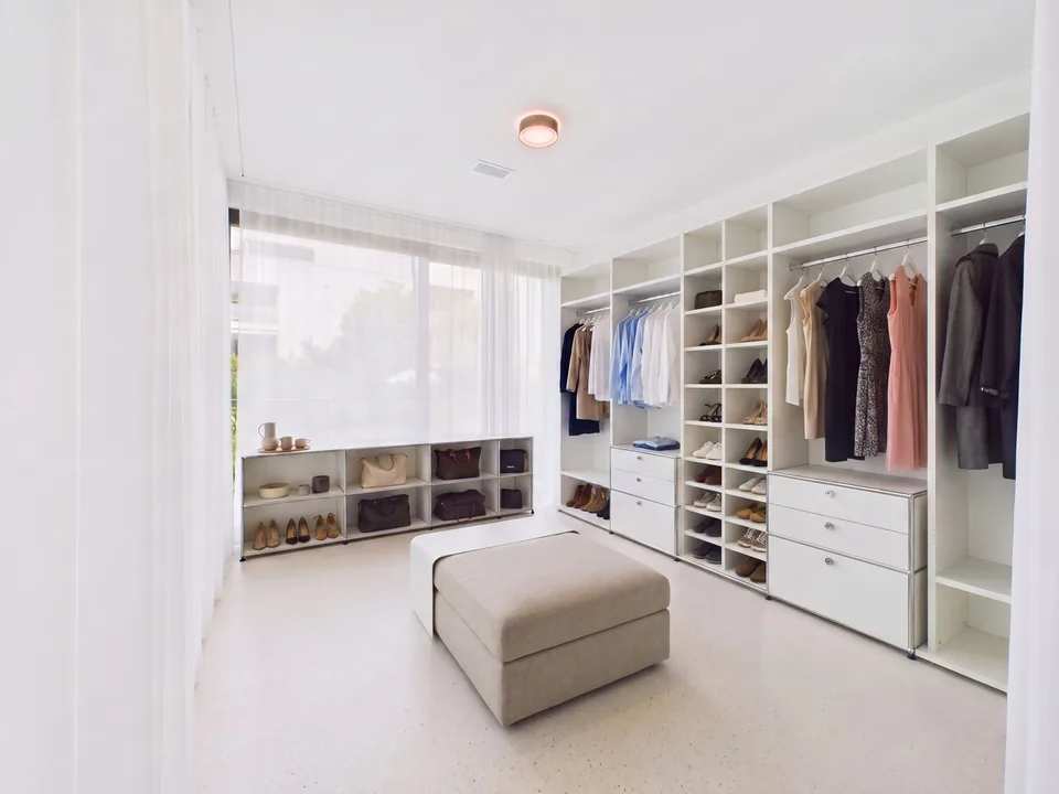 Exklusive 3.5-Zimmer-Wohnung in Binningen mit Loggia & Balkon