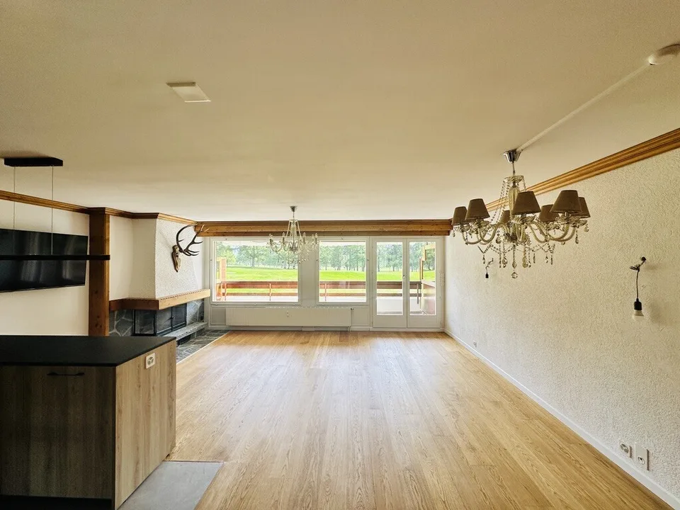 Magnificent 3.5 room renovated apartment on the golf course