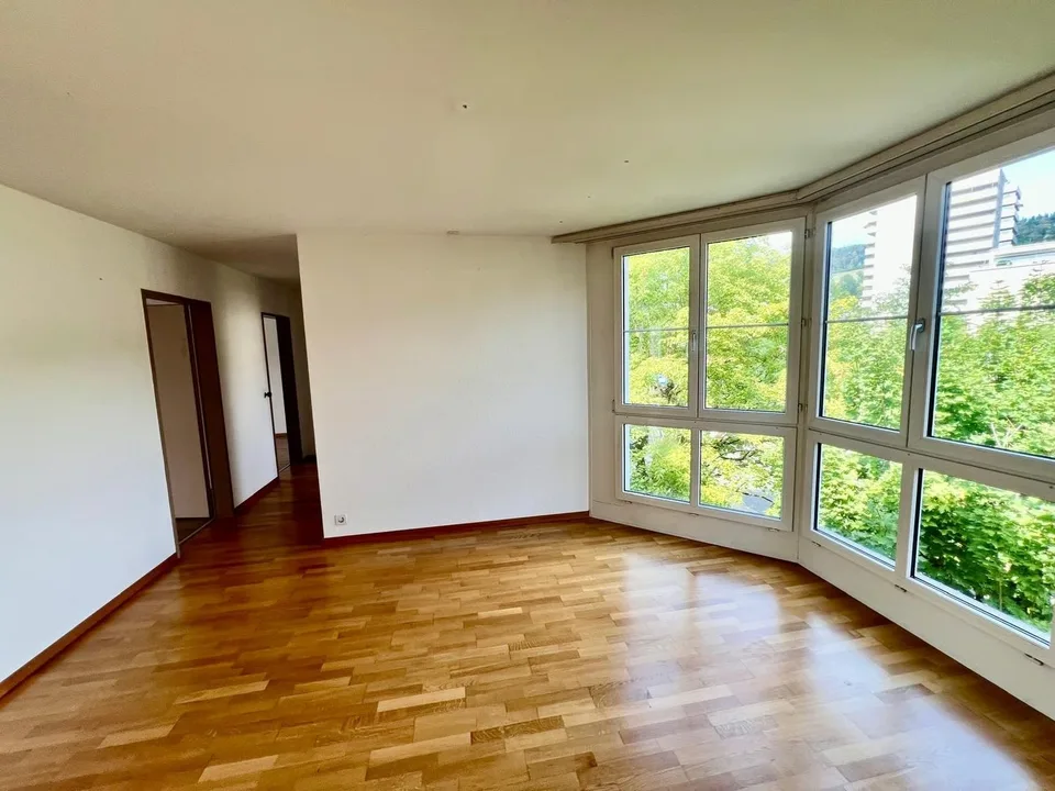 Vivere spazioso su 110 m² con balcone