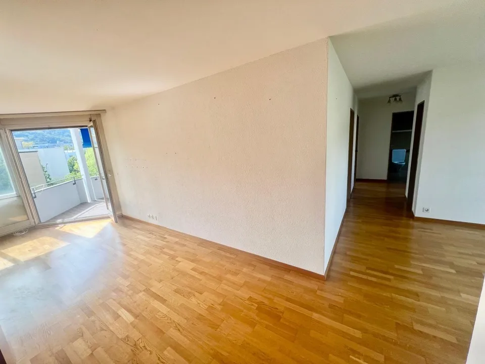 Vivere spazioso su 110 m² con balcone