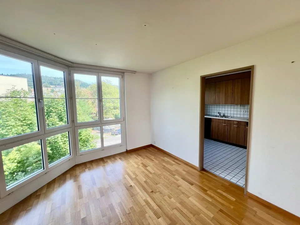 Vivere spazioso su 110 m² con balcone