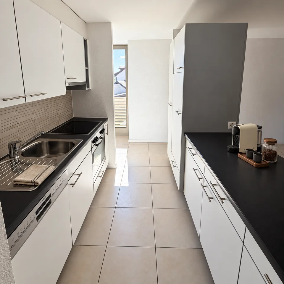 For Rent - 4-room apartment with balcony in Genolier