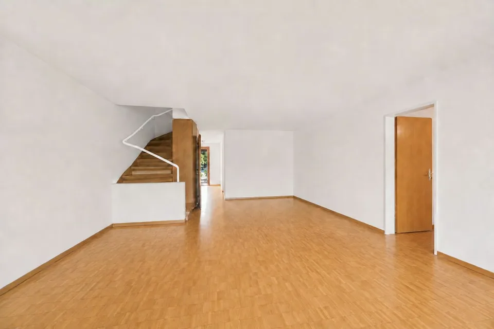 Appartamento con giardino su due livelli di 5,5 locali con 120 m² di terreno e giardino anteriore di 32 m² – foto 6 di 18