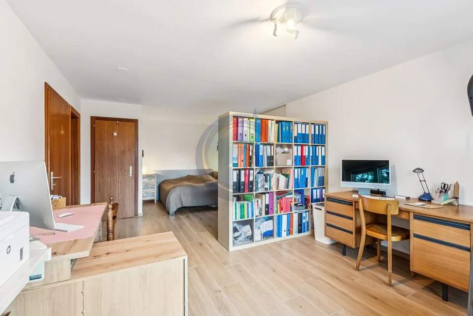 Magnifique appartement de 6.5 pièces avec vue panoramique sur les Alpes – Foto 36 von 37