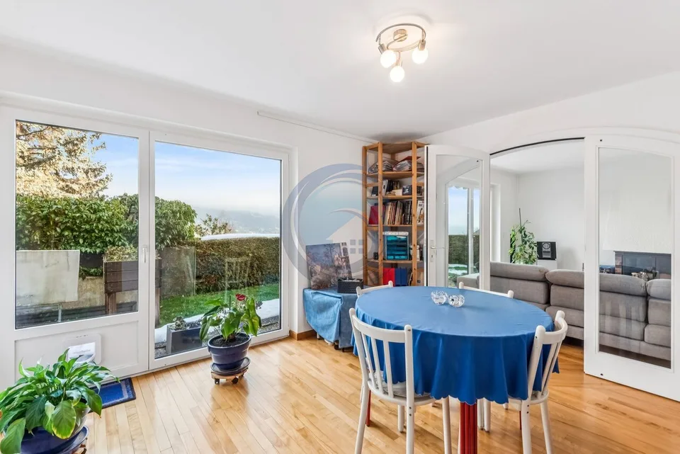 Magnifique appartement de 6.5 pièces avec vue panoramique sur les Alpes – Foto 31 von 37