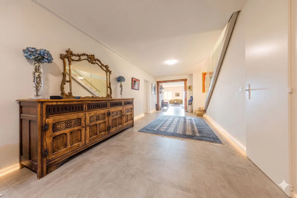 Stunning 6.5-room duplex in the attic - View of Mont-Blanc - 10 minutes from Nyon