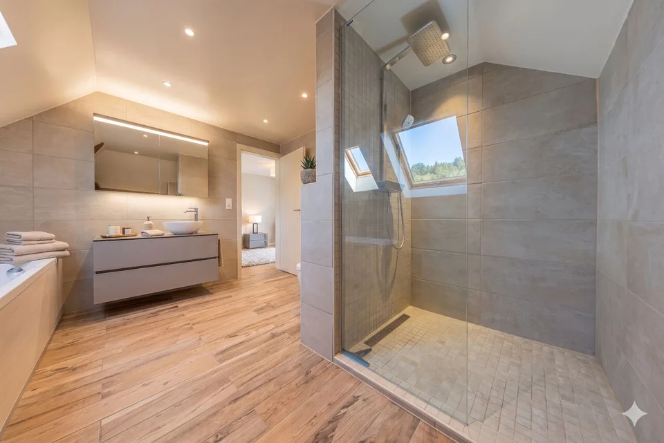 Stunning 6.5-room duplex in the attic - View of Mont-Blanc - 10 minutes from Nyon