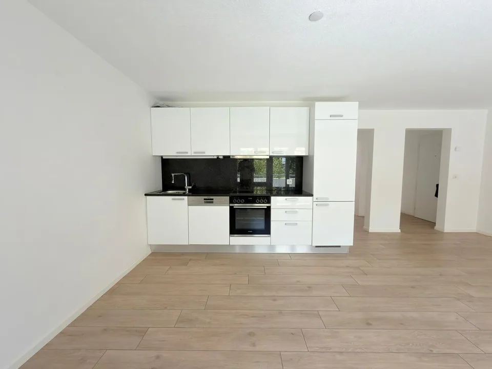 Bright 3.5-room apartment with balcony in Nidau – photo 6 of 9