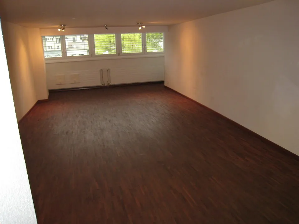 Ladenlokal in der Altstadt von Thun – Foto 7 von 9