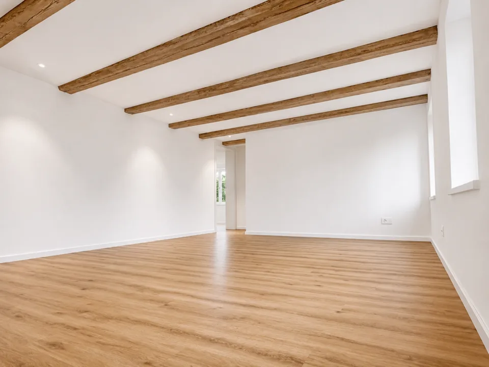 Stilvoll renovierte 3-Zimmer-Wohnung mit grossem, gedecktem Sitzplatz