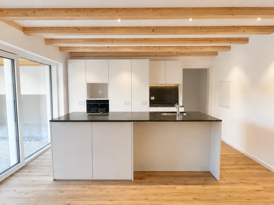 Stilvoll renovierte 3-Zimmer-Wohnung mit grossem, gedecktem Sitzplatz
