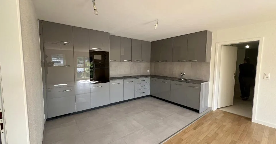 Spazioso locale commerciale per uffici di 4,5 stanze ristrutturate – foto 5 di 8