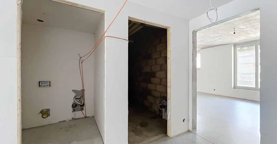 Rolle – Due superfici commerciali - artigianali nel cuore della città – foto 4 di 9