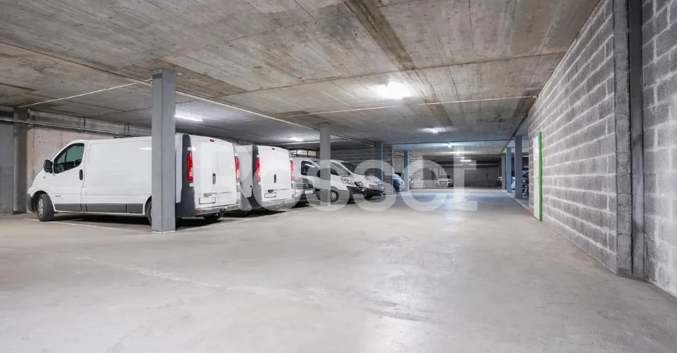 Handwerksräume von ca. 102 m² im 4. Stock – Foto 3 von 4