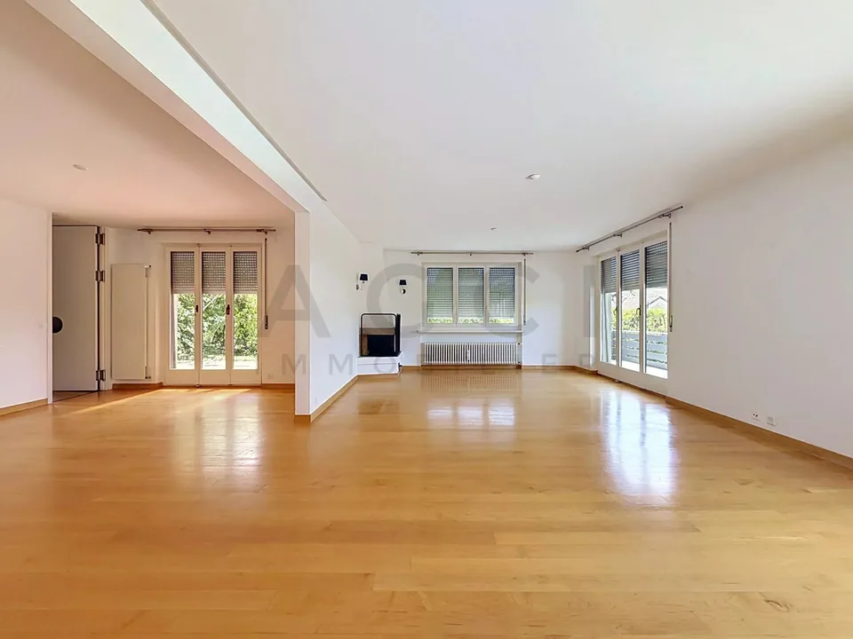 Magnifique villa avec vue panoramique et accès privé au lac ? Anières