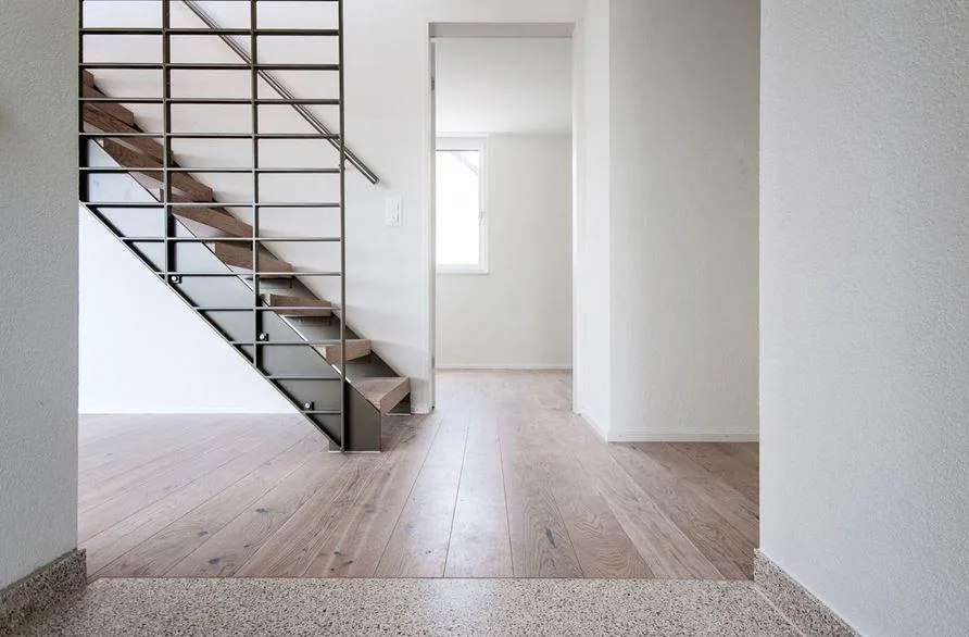 Maisonette spaziosa di 3½ locali con terrazza e vista lago – foto 3 di 6