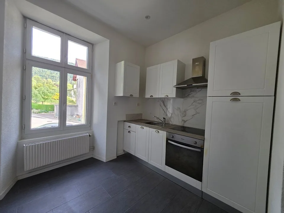 Renoviertes Herrenhaus - 5 Wohnungen in Corgémont – Foto 7 von 13