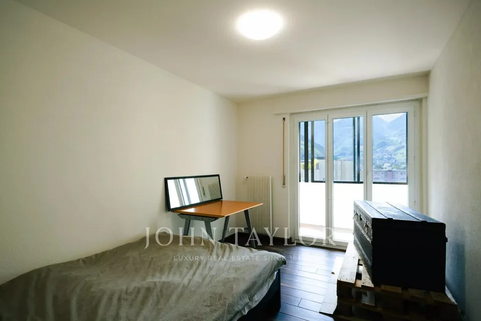 Magnifique appartement 4.5 pièces rénové avec vue dégagée à Martigny – photo 5 sur 10