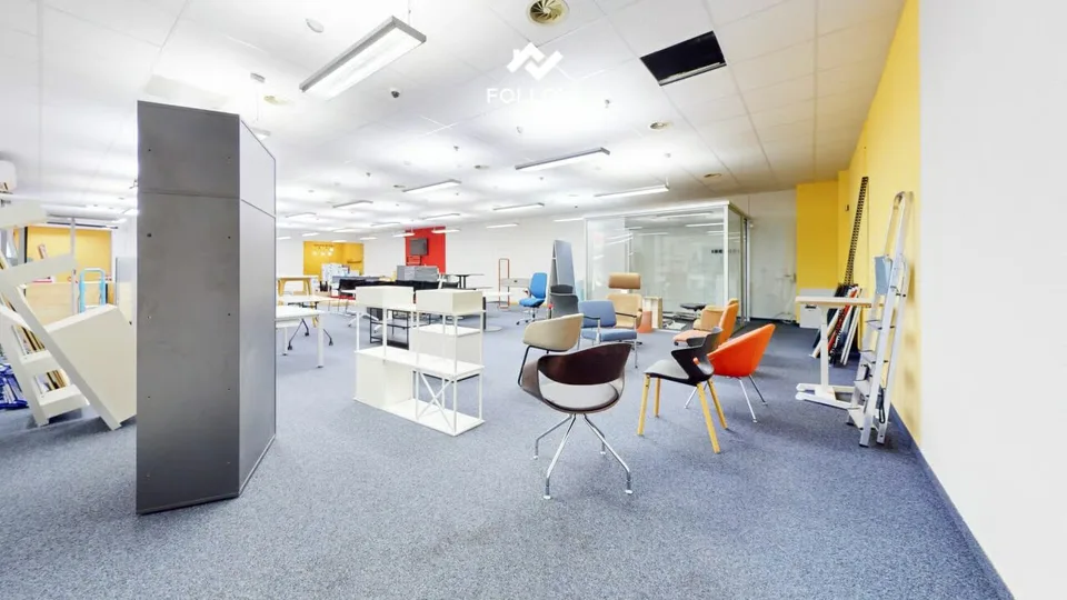 Vielseitig nutzbare Gewerbefläche im Zentrum von Lengnau - mit flexiblem Raumkonzept – Foto 14 von 24