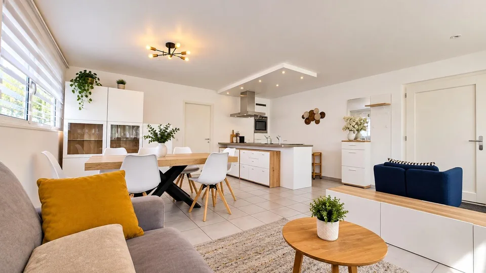 Villa spaziosa 5,5 locali con appartamento 2,5 locali - 241m2 - terreno 1134m2 Vétroz – foto 10 di 13