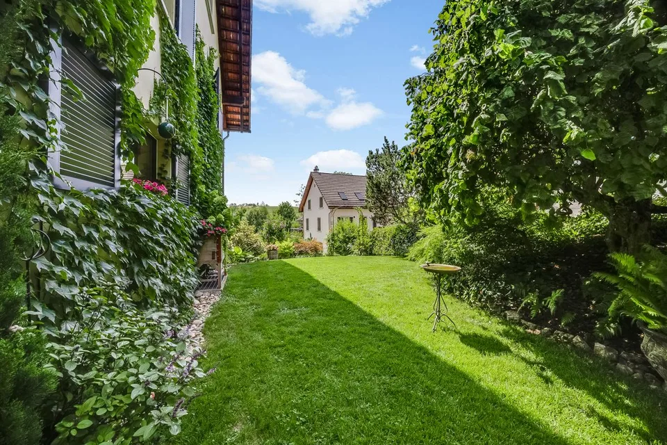 Casa bifamiliare di 4,5 stanze situata in una zona tranquilla con potenziale di ampliamento! – foto 12 di 13
