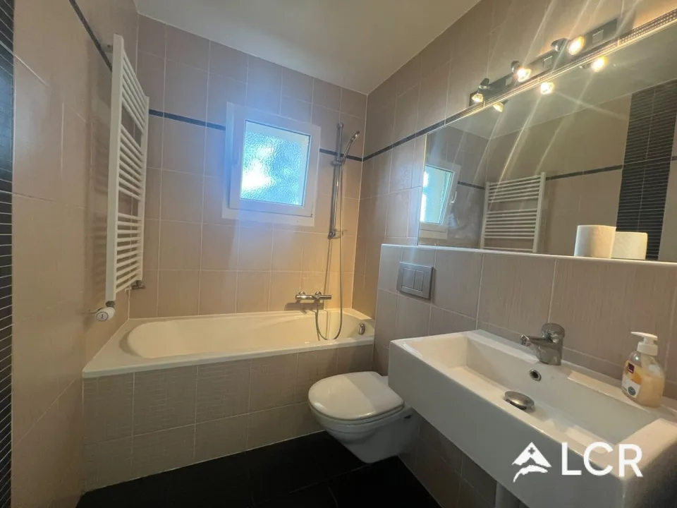 Belle maison individuelle de 4.5P / 3 CHB / 1 SDB / 1 Jardin / 1 Sauna / 1 Carnotzet