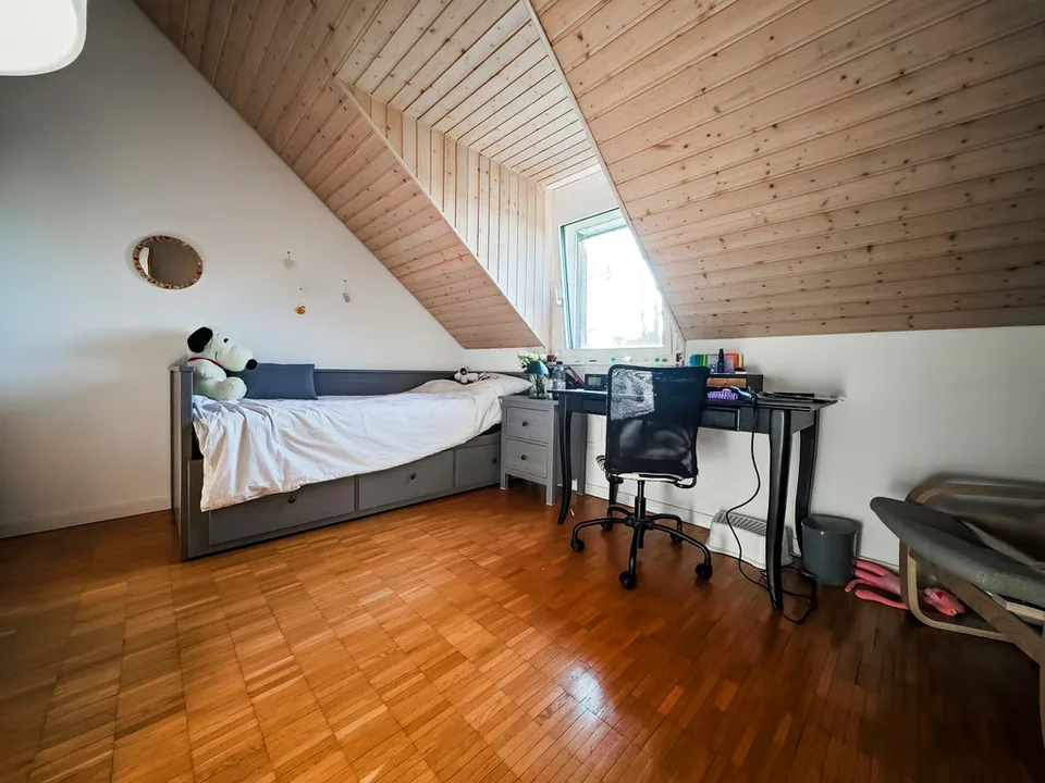 Zu vermieten - Reihenhaus in Belmont