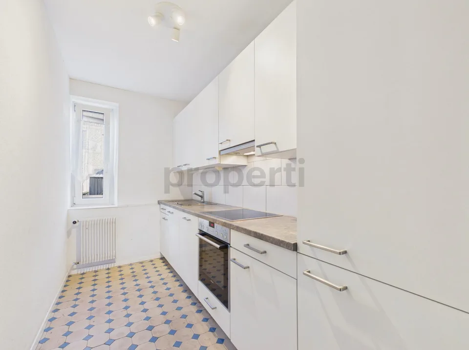 Sonniger Balkon mit schöner Aussicht: Durchdachtes Raumkonzept und beste Infrastruktur