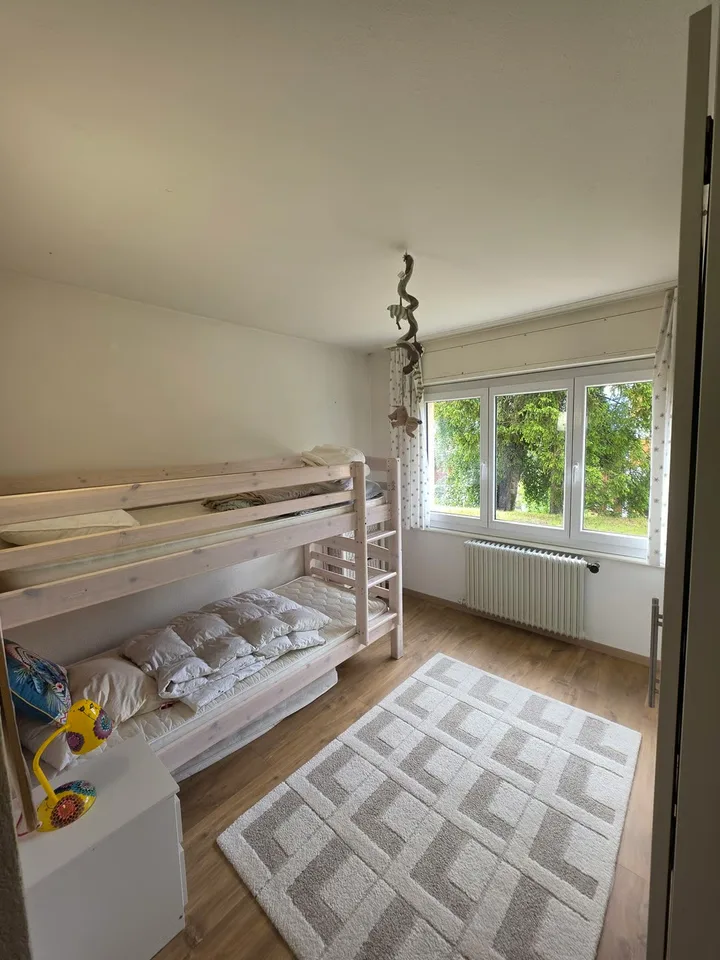 Erdgeschosswohnung mit Terrasse - Ideal für Familien – Foto 4 von 5