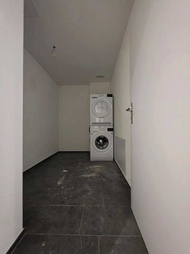 Erstvermietung im HIGH FIVE – 4.5-Zimmer-Gartenwohnung, Glattbrugg