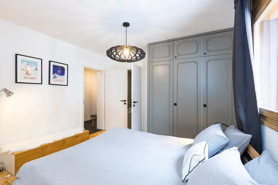 FULLY RENOVATED APARTMENT FOR WEEKLY RENTAL